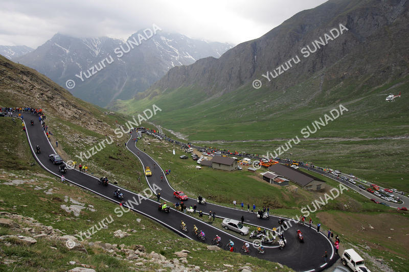 Peloton on Colle dell'Agnello006p.jpg